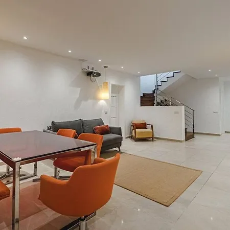 Riviera De 4 Con Piscina.