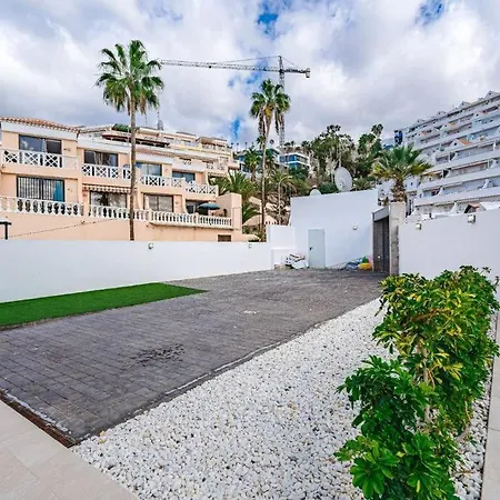 וילה Riviera De 4 Con Piscina. *