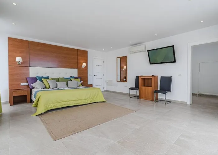 Riviera De 4 Con Piscina. * Costa Adeje (Tenerife)