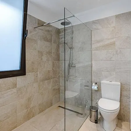 Riviera De 4 Con Piscina. *