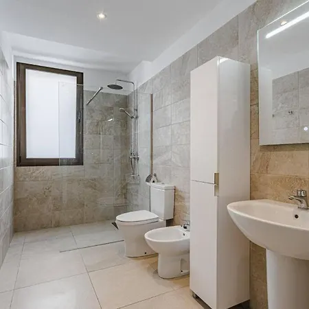 Riviera De 4 Con Piscina. Вилла Адехе