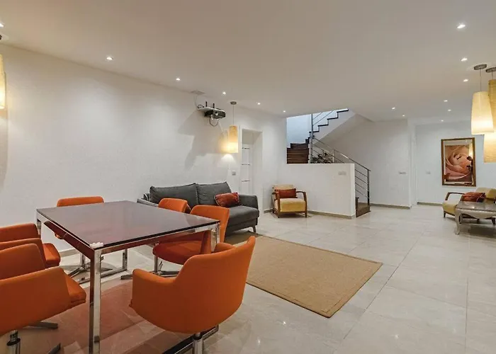 Riviera De 4 Con Piscina.